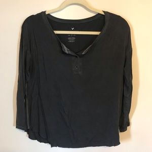 American Eagle mid-sleeve tee